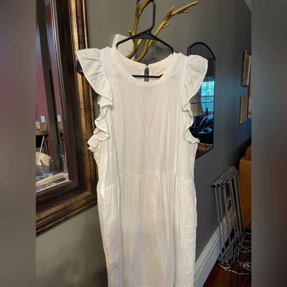 Universal Thread White dress